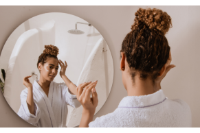 Pelle in autunno: come prendersene cura tra freddo e riscaldamento Pelle in autunno: come prendersene cura tra freddo e riscaldamento