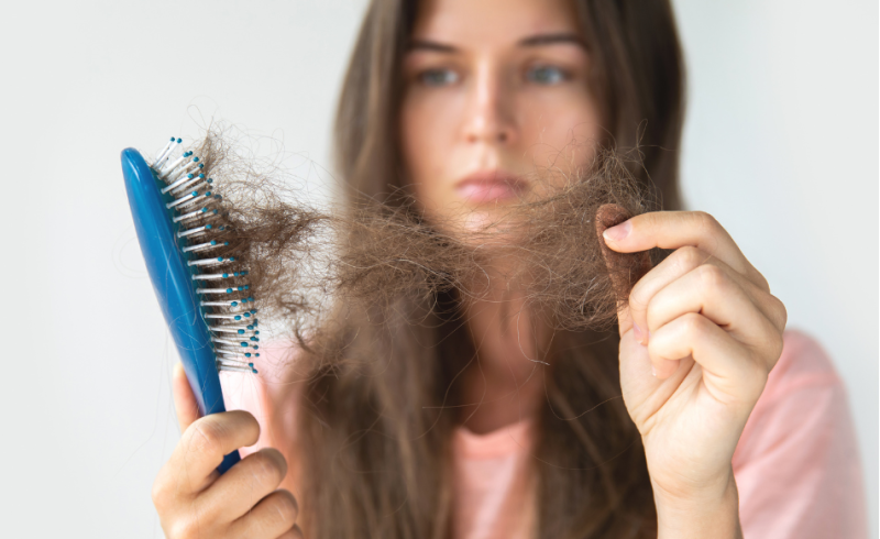 Contrasta la caduta dei capelli con René Furterer Contrasta la caduta dei capelli con René Furterer