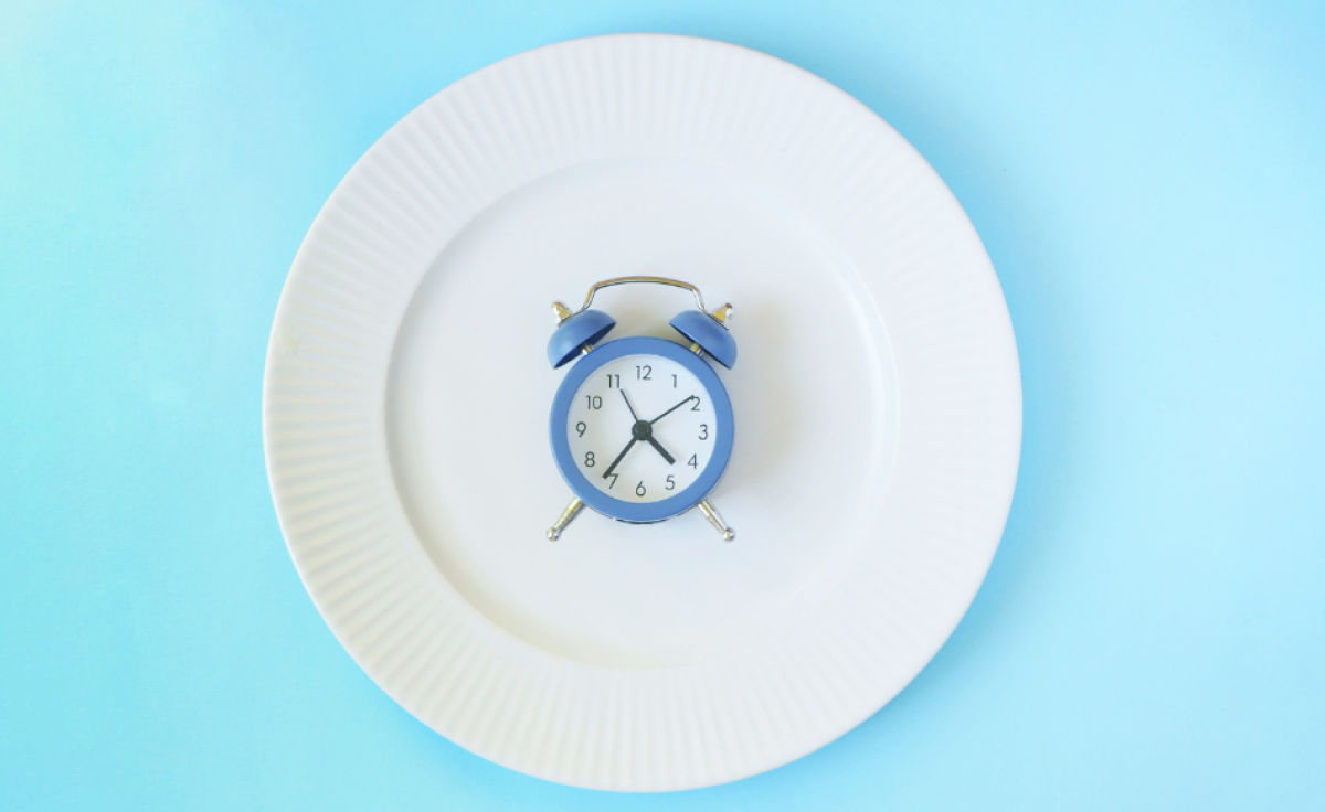 Vantaggi e svantaggi della dieta intermittente