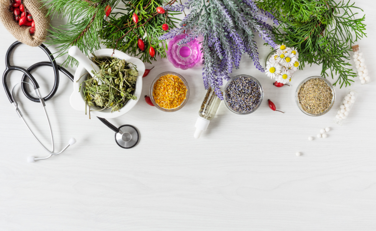 Lavanda, camomilla, calendula: le erbe più utili per la pelle sensibile