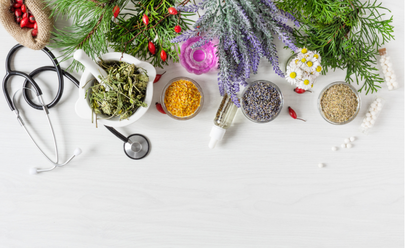 Lavanda, camomilla, calendula: le erbe più utili per la pelle sensibile